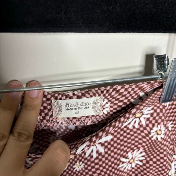 Altar'd State White Daisies Mini Skirt Back Zipper with Pockets Women's Size XS - Picture 8 of 10